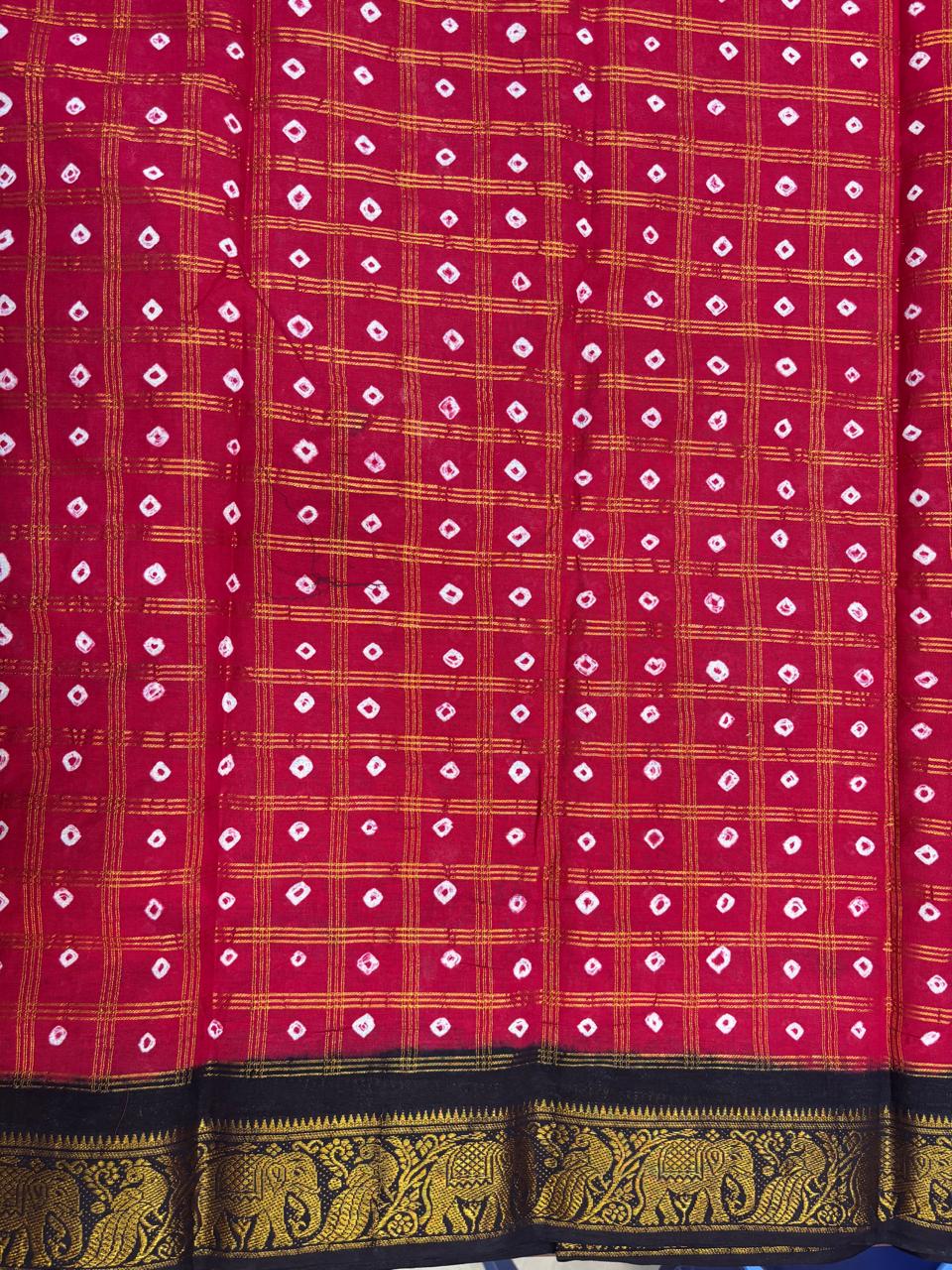 Handknot Saree with Kaikattu Design - Red