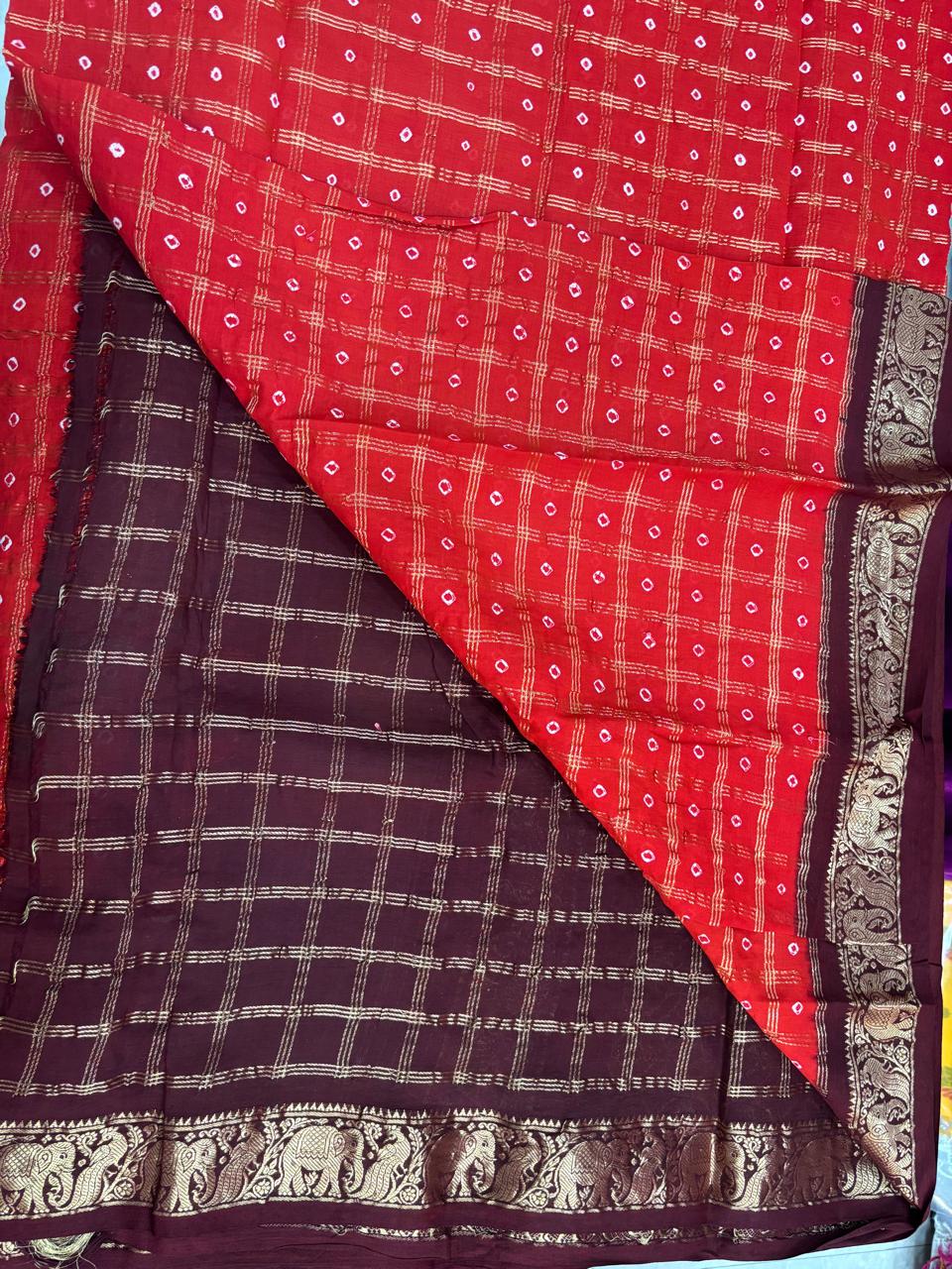 Handloom Saree with Kaikattu Design - Red - Handknot
