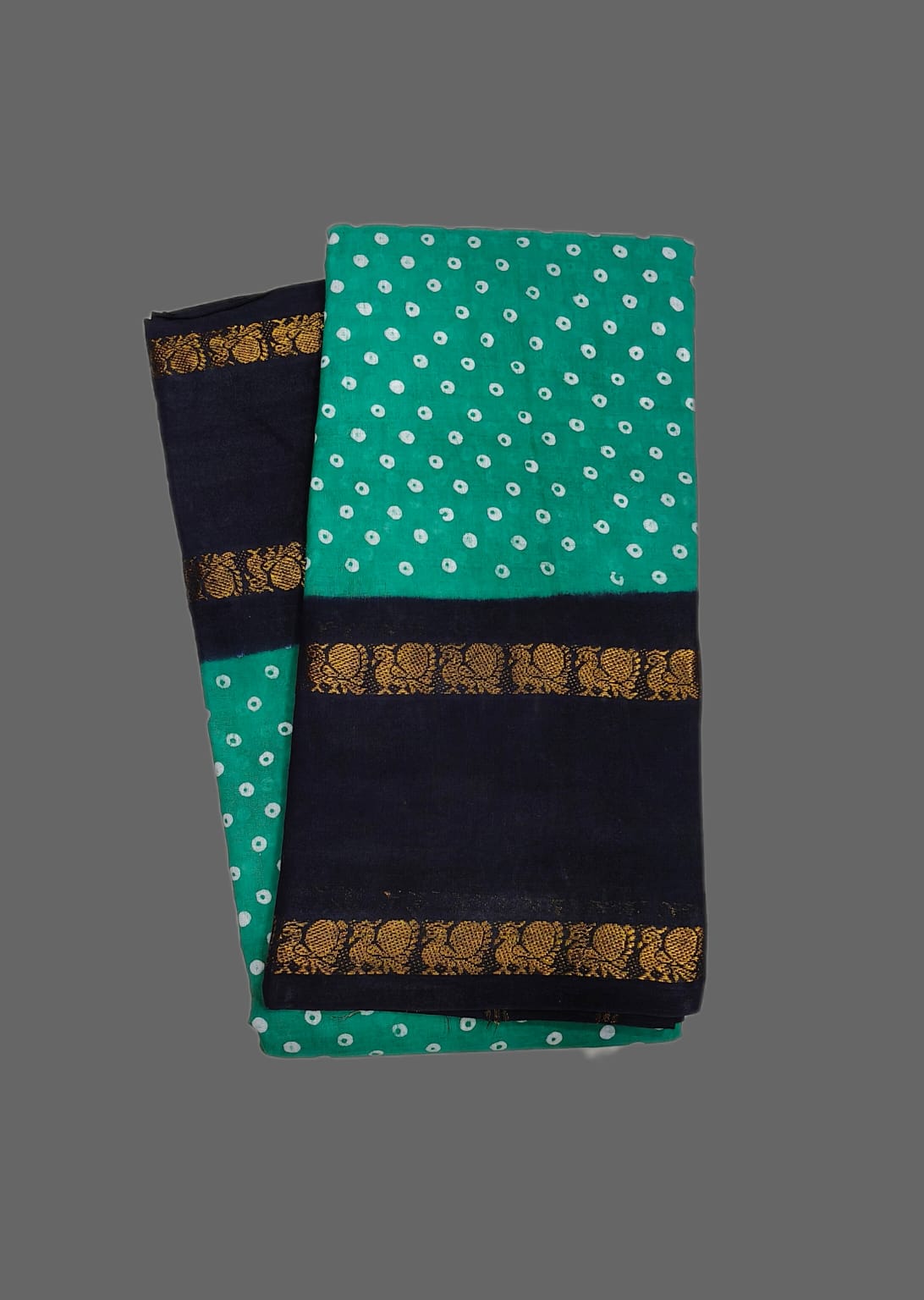 Green Madurai Sungudi Cotton Saree with Contrast Dark Blue Rettapet Border